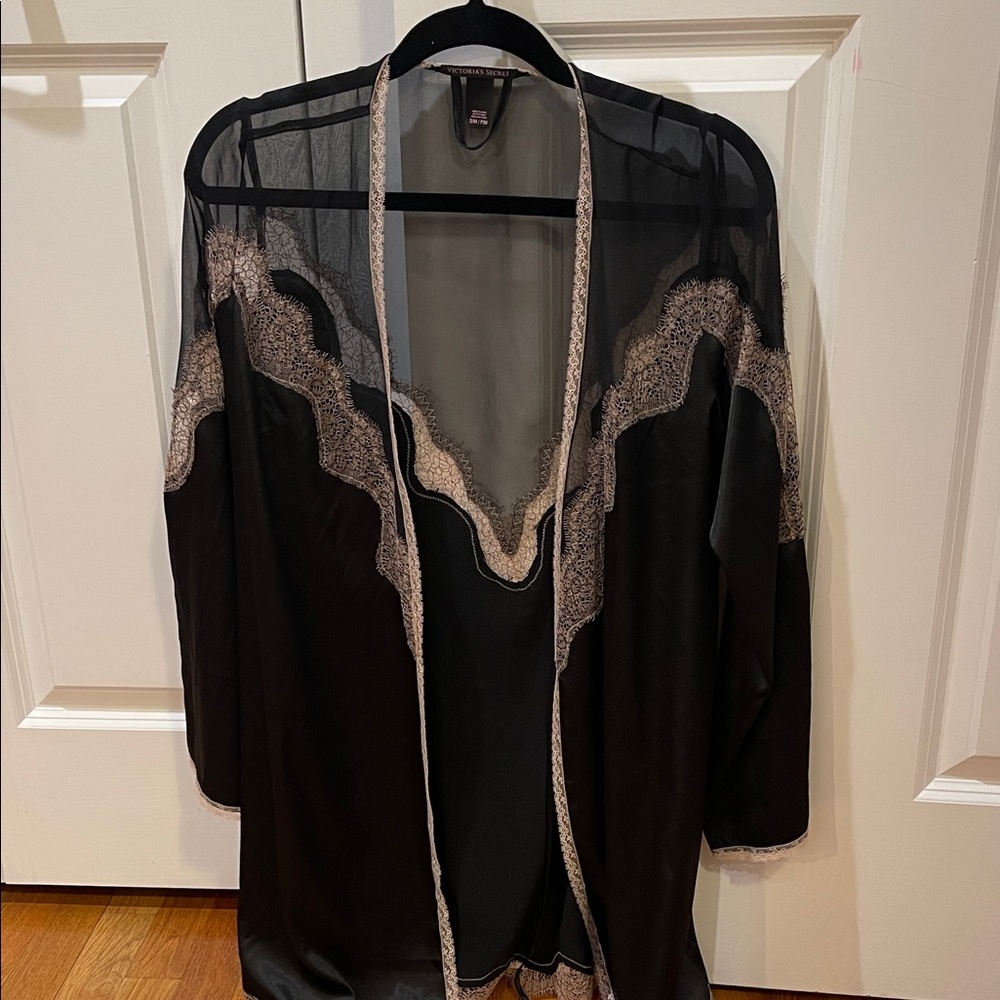 Victoria's Secret Black Sheer Lace Robe